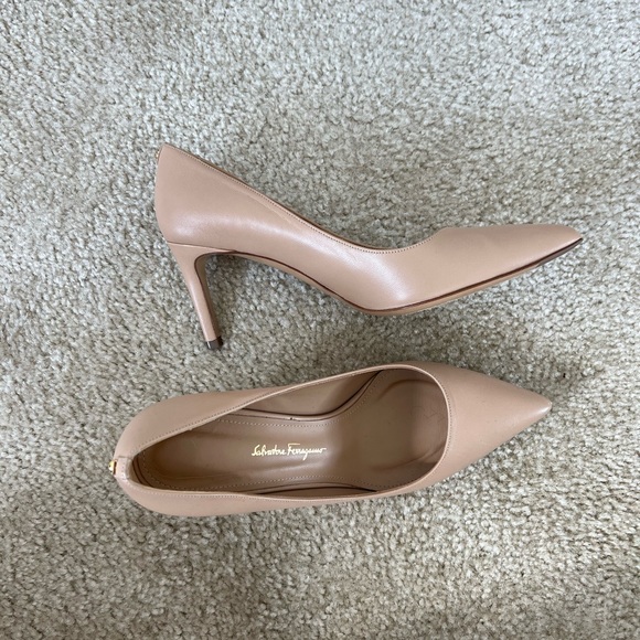 Salvatore Ferragamo Shoes - Nude Ferragamo Heels Size 6